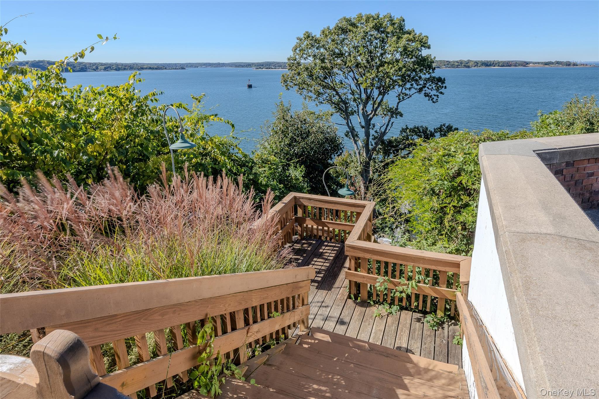 Single Family Fort Hill Drive  Suffolk County, NY 11743, MLS-980600-21
