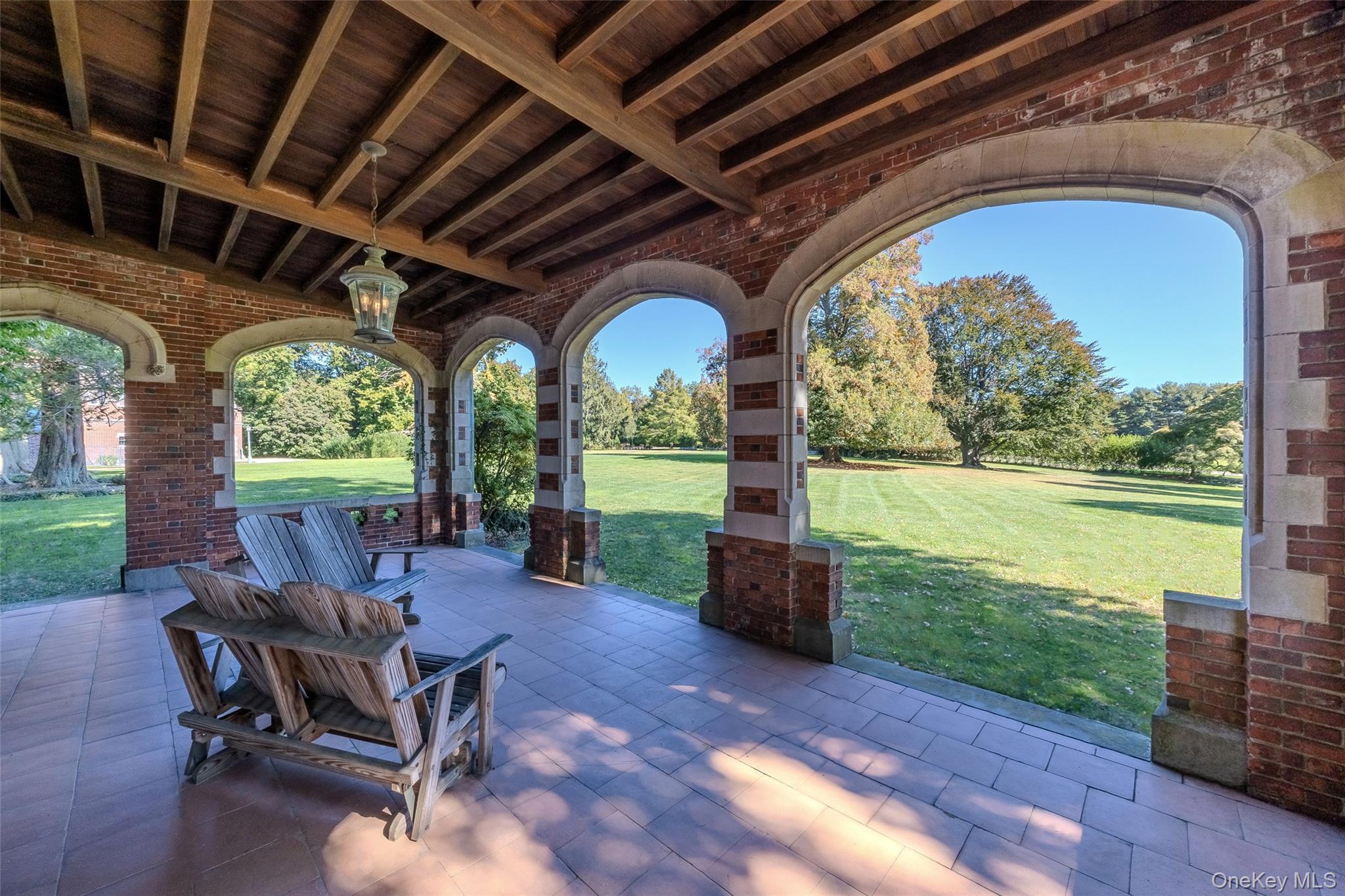 Single Family Fort Hill Drive  Suffolk County, NY 11743, MLS-980600-31