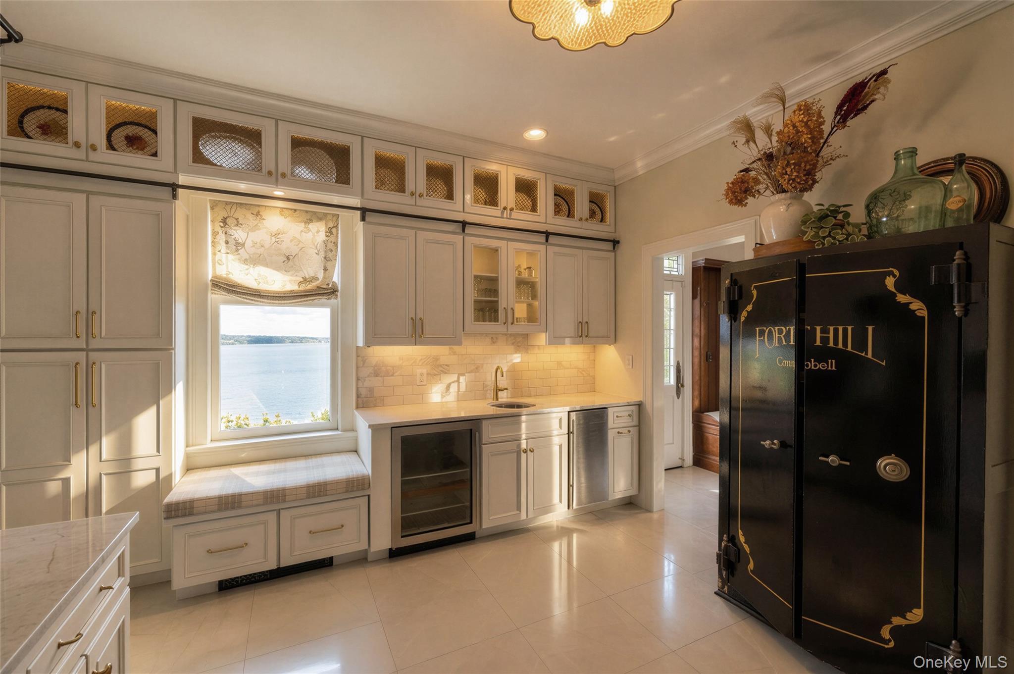 Single Family Fort Hill Drive  Suffolk County, NY 11743, MLS-980600-35