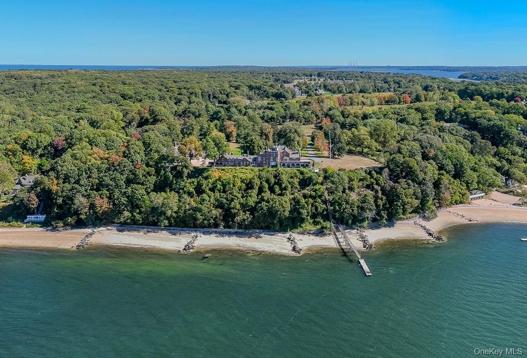 Single Family Fort Hill Drive  Suffolk County, NY 11743, MLS-980600-5