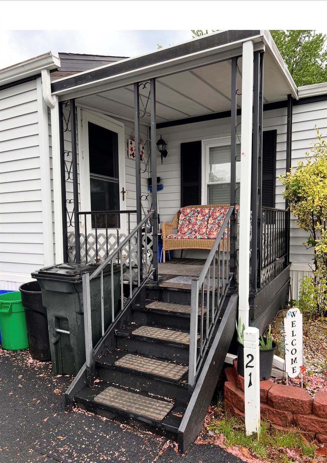 Single Family West Mountainview Mhp  Rockland County, NY 10980, MLS-980606-3