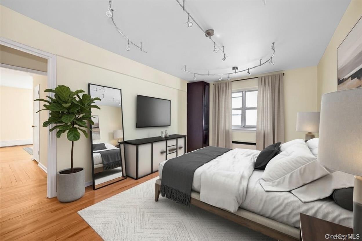 Coop 60th Queens, NY 11368, MLS-980623-4