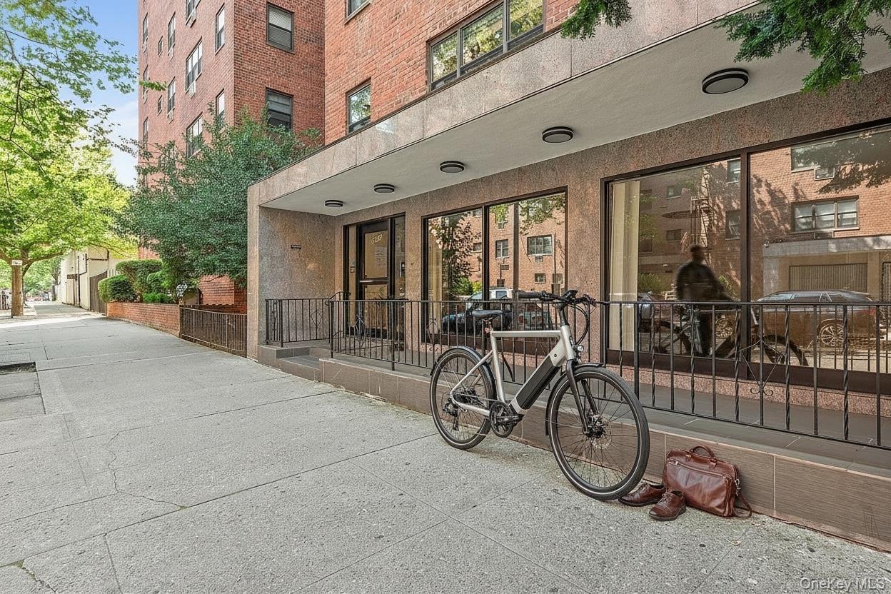 Coop 60th Queens, NY 11368, MLS-980623-7