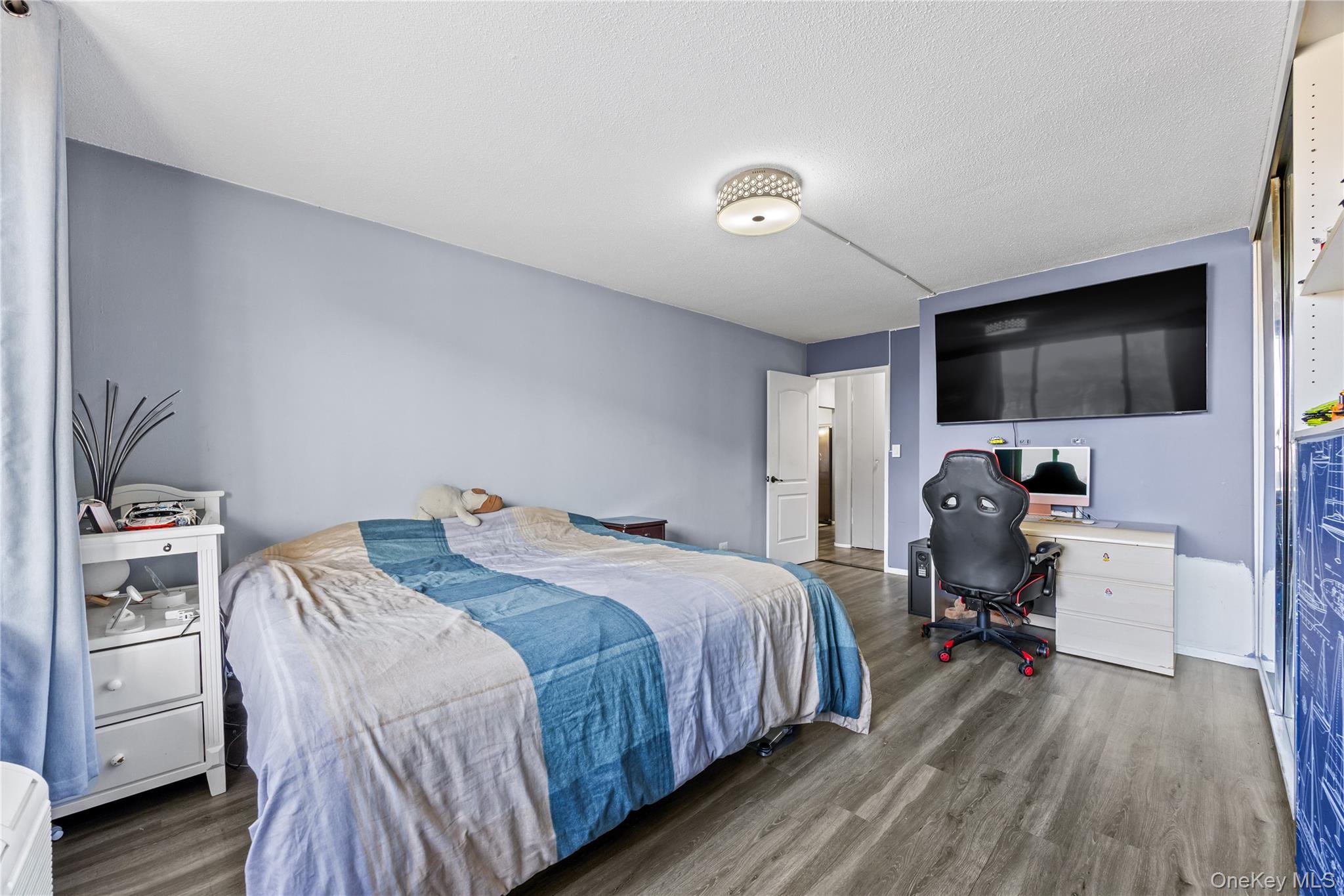 Condo Union  Queens, NY 11367, MLS-980631-8