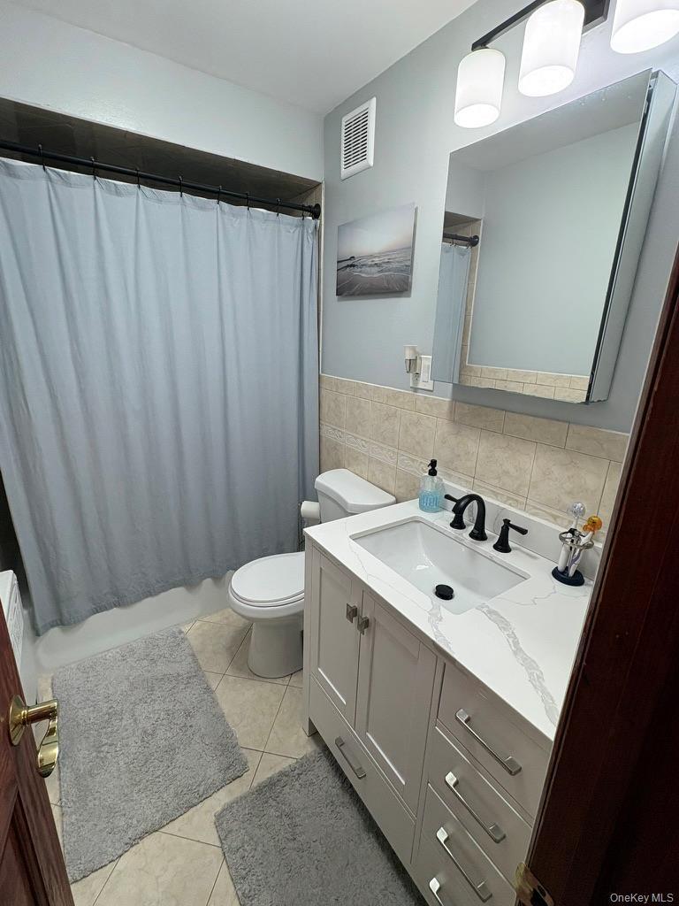 Single Family Vincent  Bronx, NY 10465, MLS-980632-14