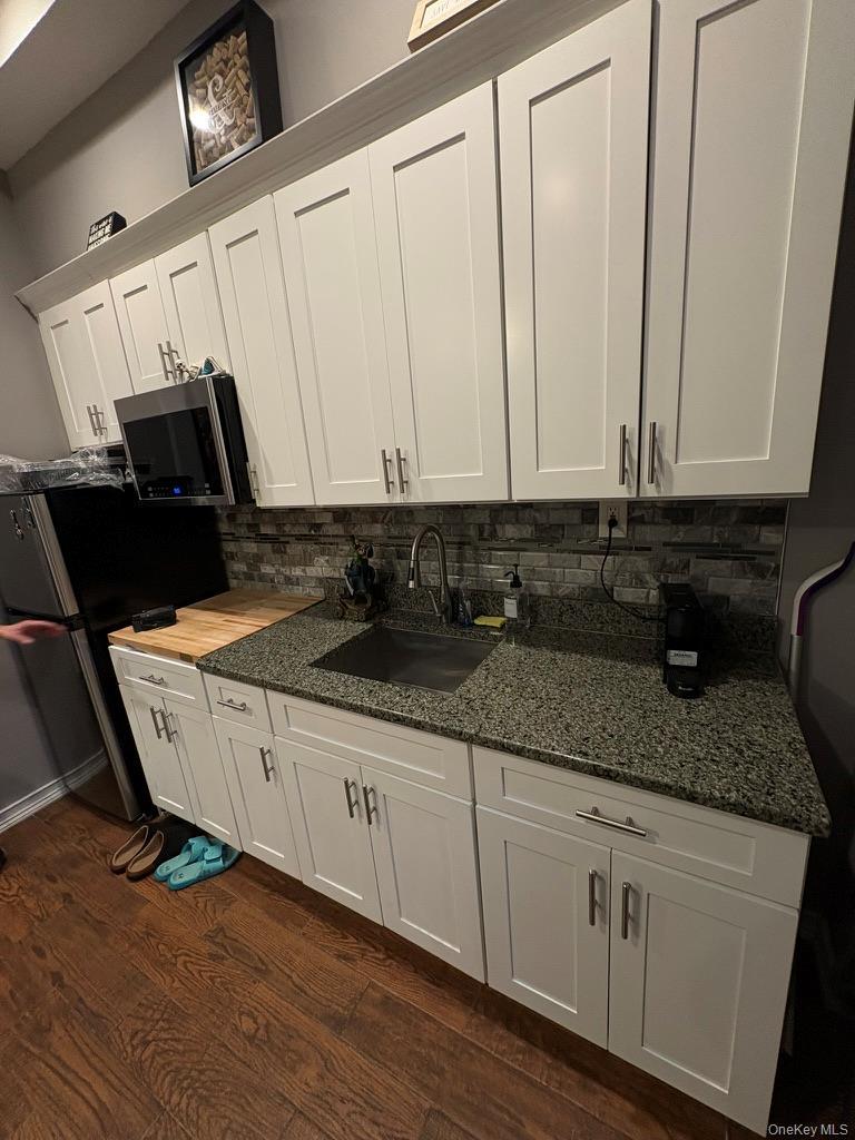 Single Family Vincent  Bronx, NY 10465, MLS-980632-23