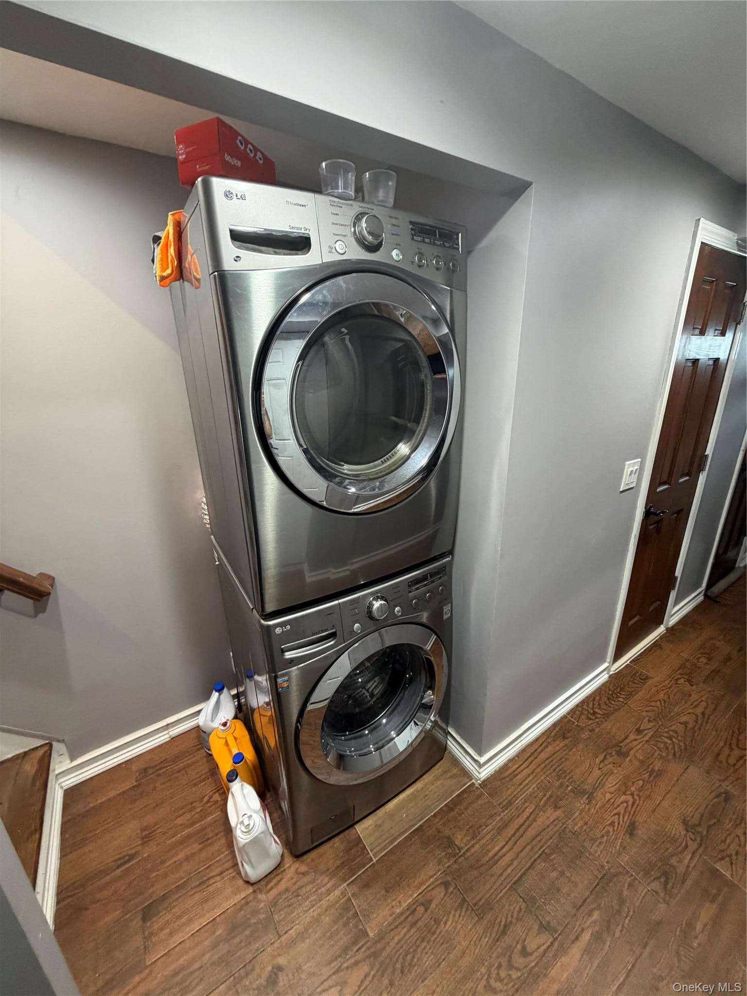 Single Family Vincent  Bronx, NY 10465, MLS-980632-31