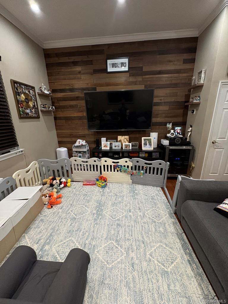 Single Family Vincent  Bronx, NY 10465, MLS-980632-8