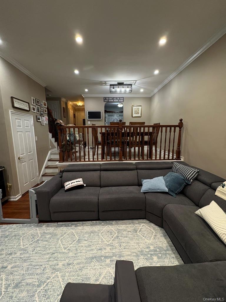 Single Family Vincent  Bronx, NY 10465, MLS-980632-9