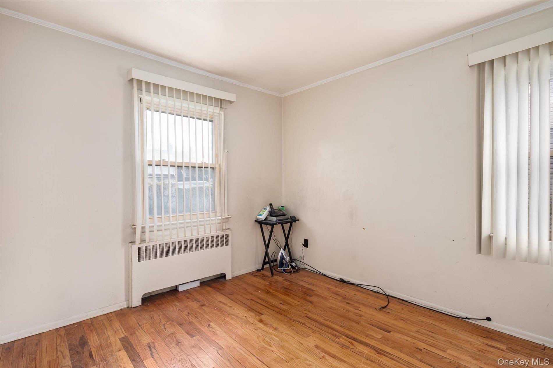 Single Family Beechwood  Nassau County, NY 11575, MLS-980636-11