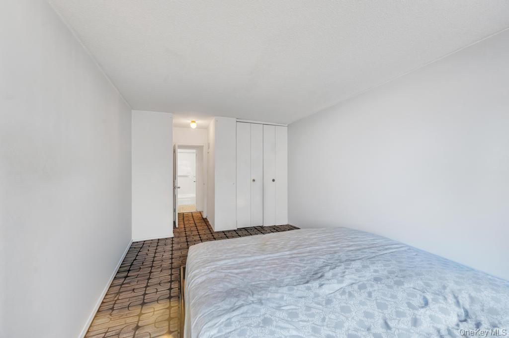 Coop 54th St  Queens, NY 11377, MLS-980641-10