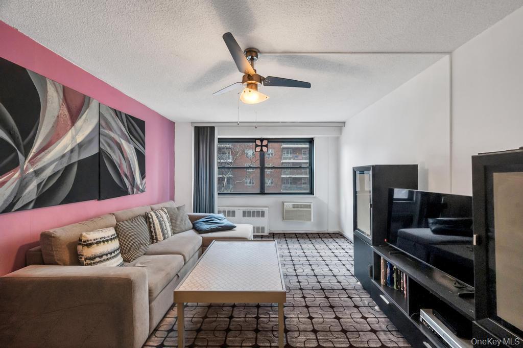 Coop 54th St  Queens, NY 11377, MLS-980641-5