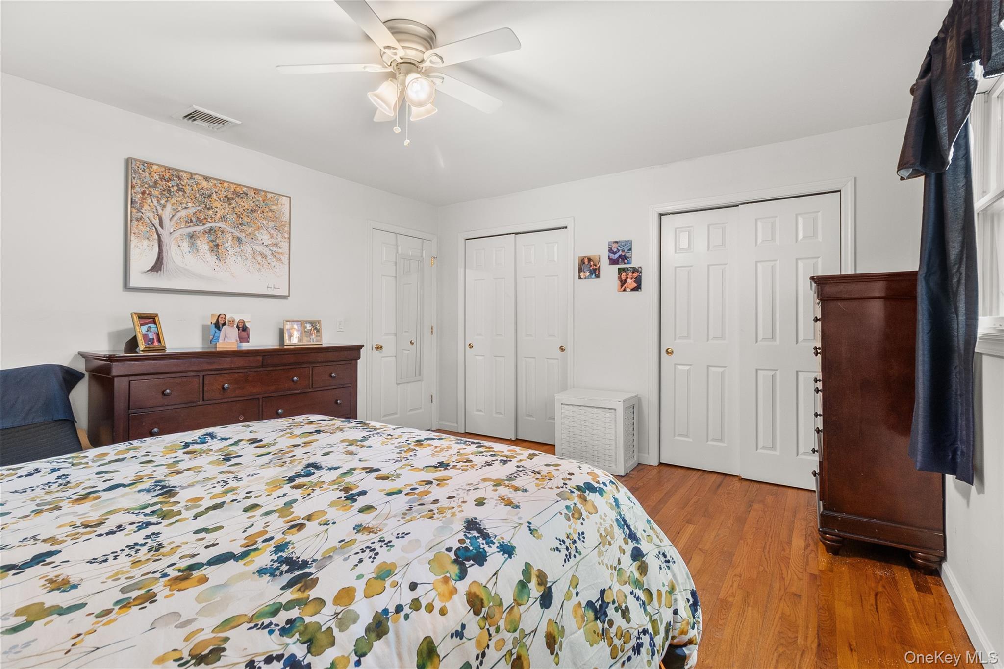 Single Family Thompson  Suffolk County, NY 11706, MLS-980667-14