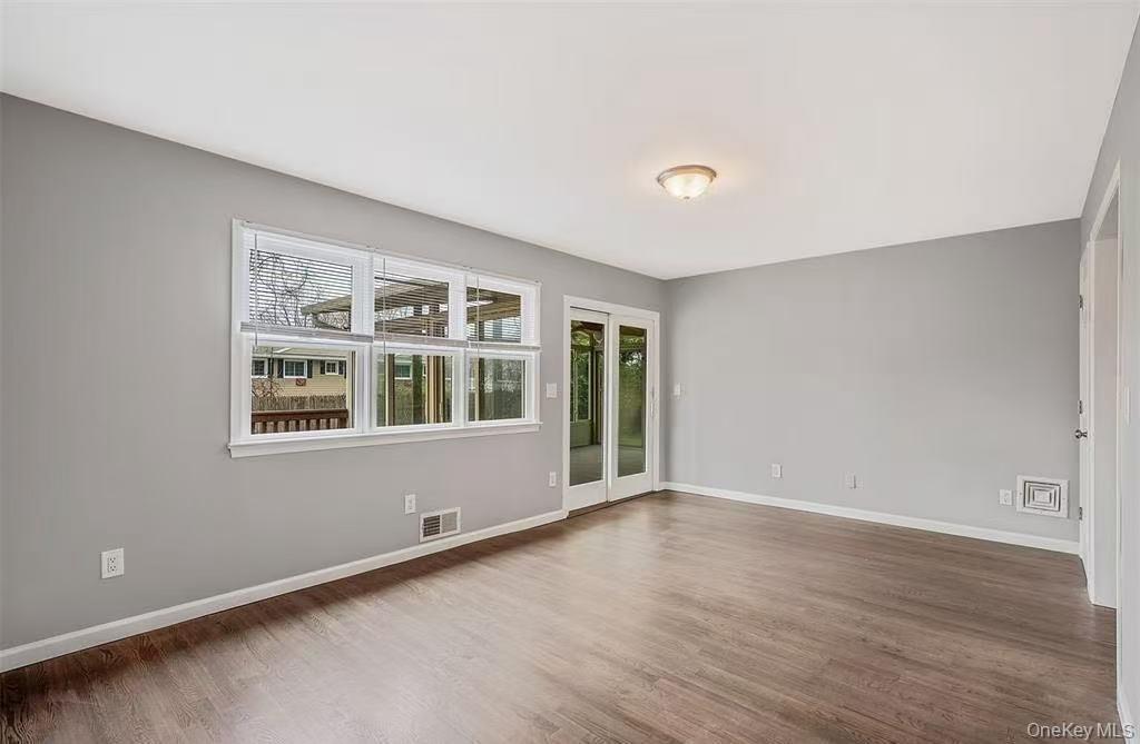 Single Family Lehigh  Suffolk County, NY 11720, MLS-980668-7
