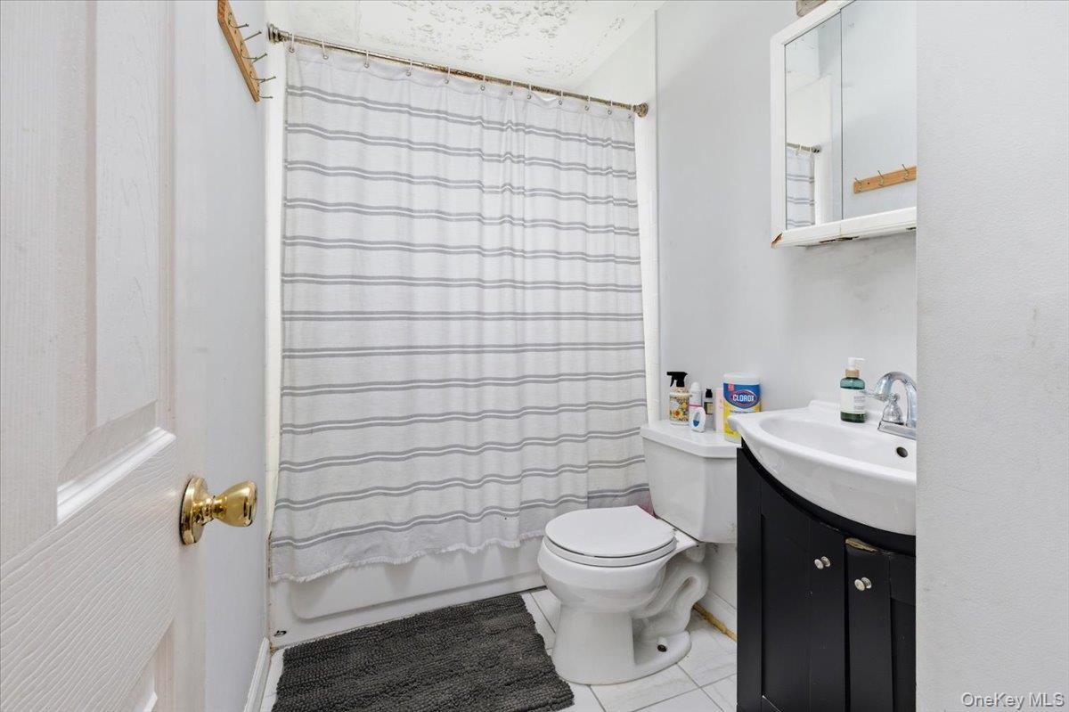 Single Family Grant  Nassau County, NY 11520, MLS-980681-12