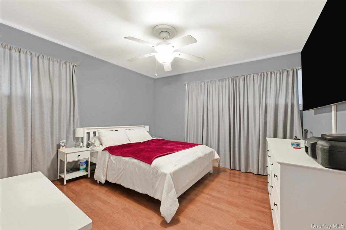 Single Family Grant  Nassau County, NY 11520, MLS-980681-15