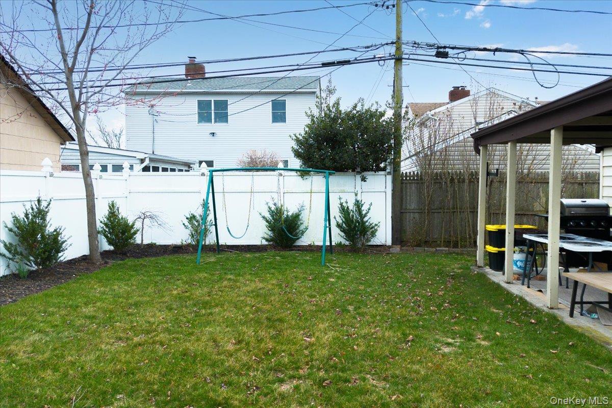 Single Family Grant  Nassau County, NY 11520, MLS-980681-17