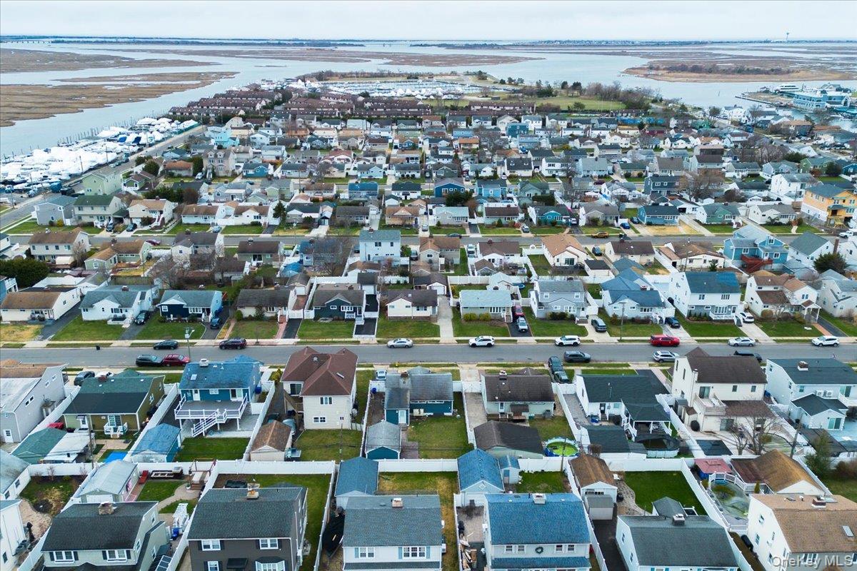 Single Family Grant  Nassau County, NY 11520, MLS-980681-21