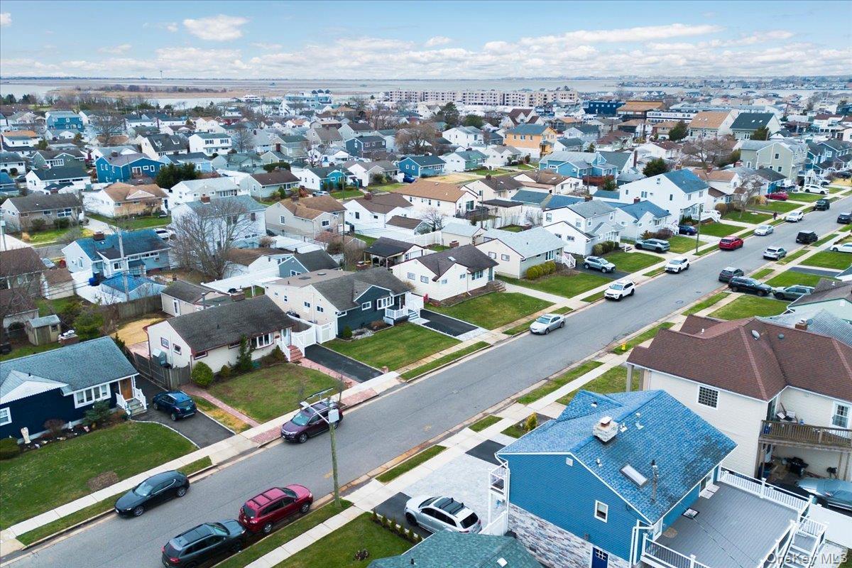 Single Family Grant  Nassau County, NY 11520, MLS-980681-22