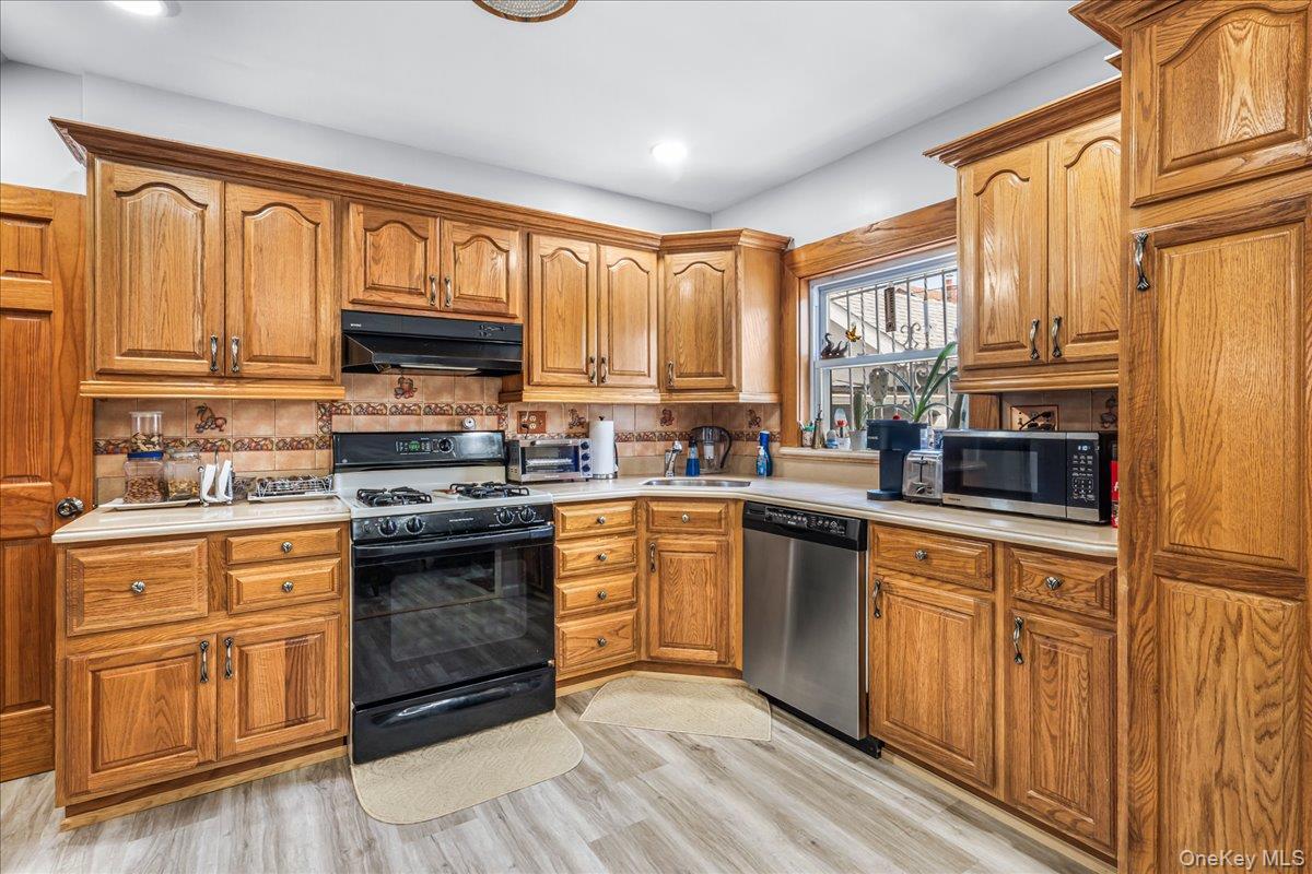 Single Family 123rd  Queens, NY 11419, MLS-980684-8