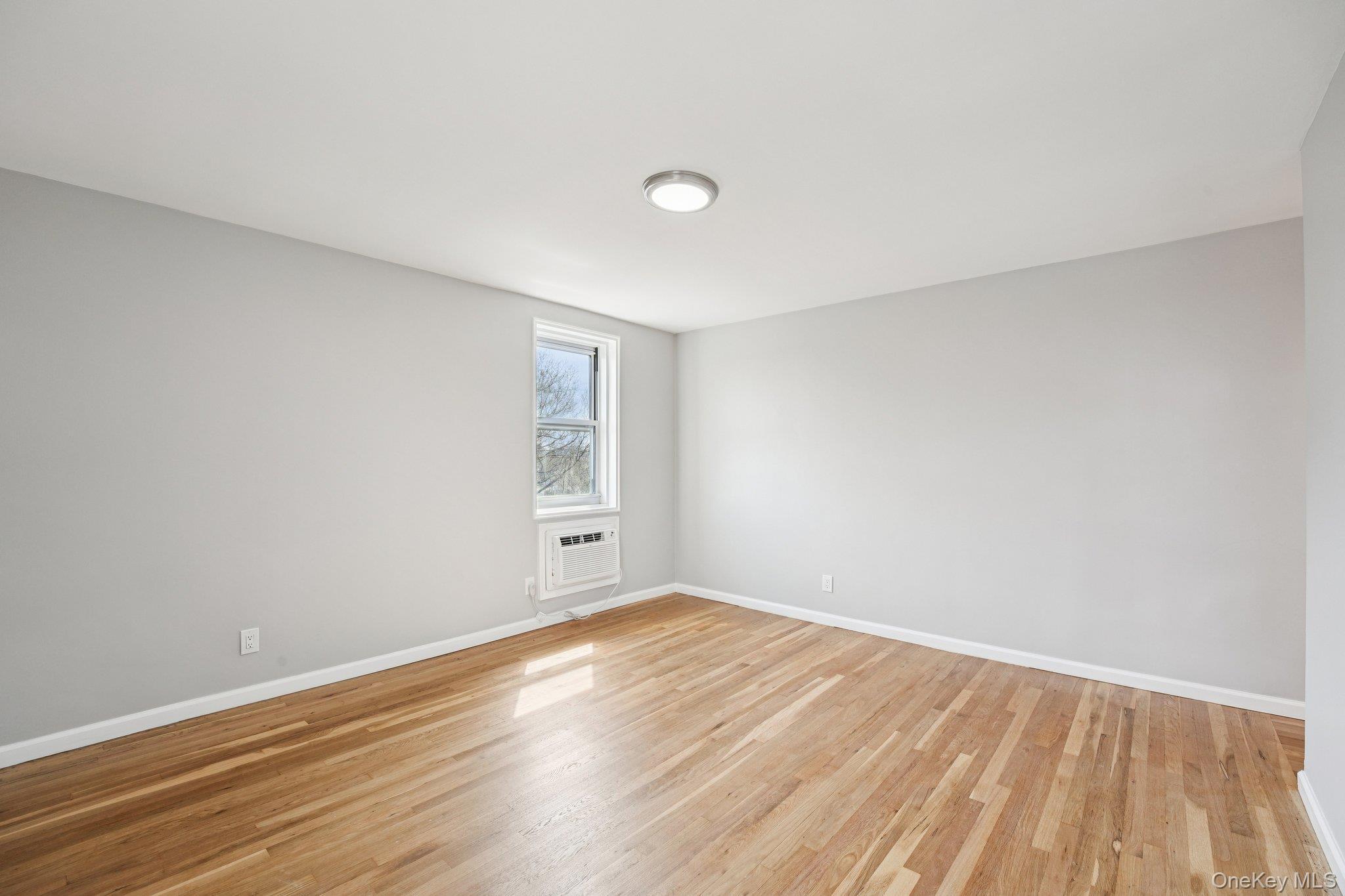 Coop Dehaven Westchester County, NY 10703, MLS-980698-23