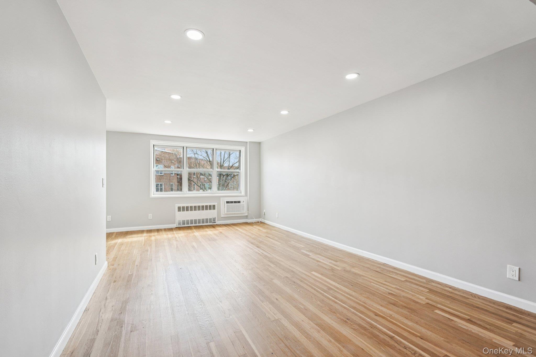 Coop Dehaven Westchester County, NY 10703, MLS-980698-5