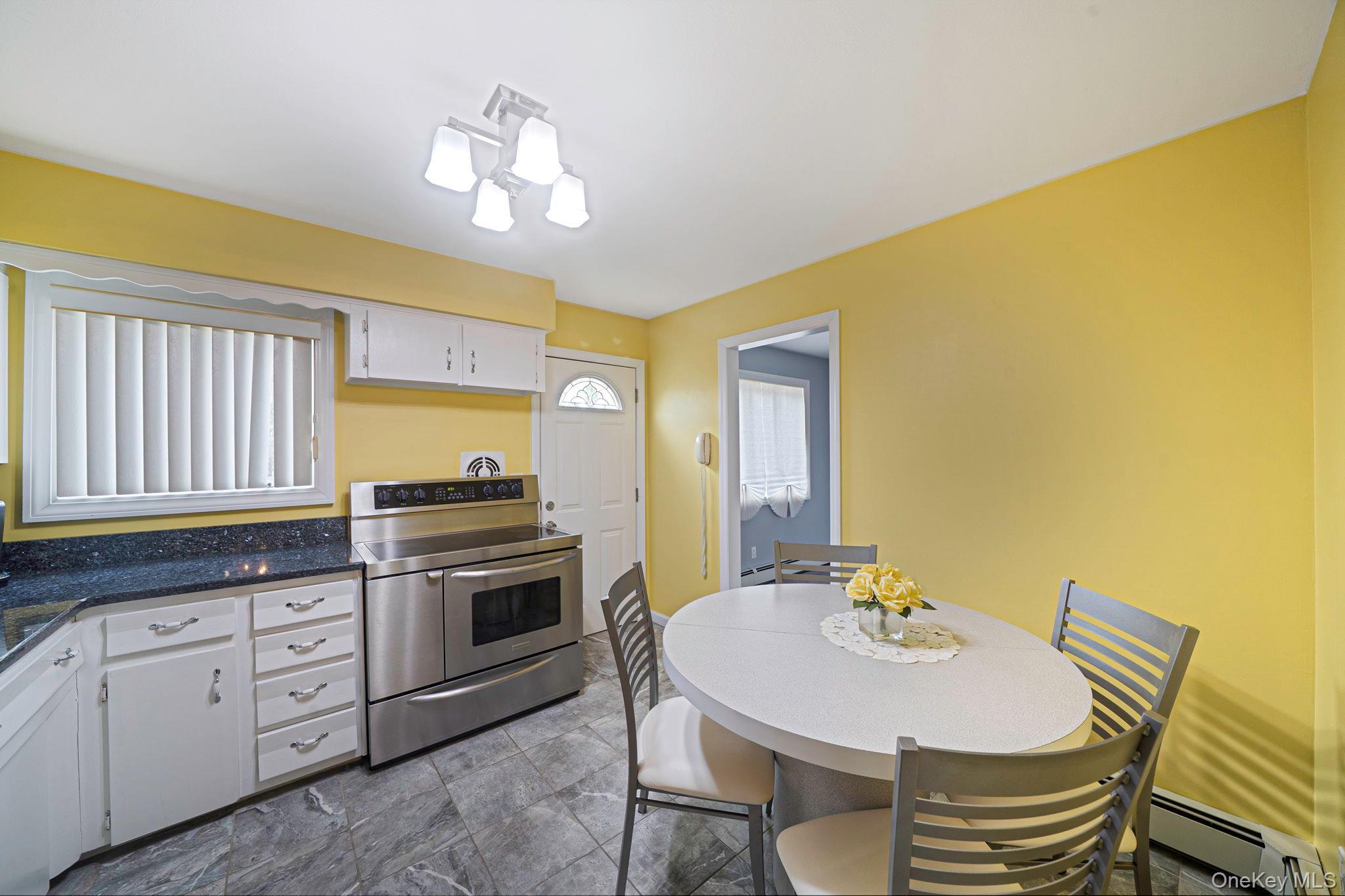 Single Family Oatley  Suffolk County, NY 11725, MLS-980700-17