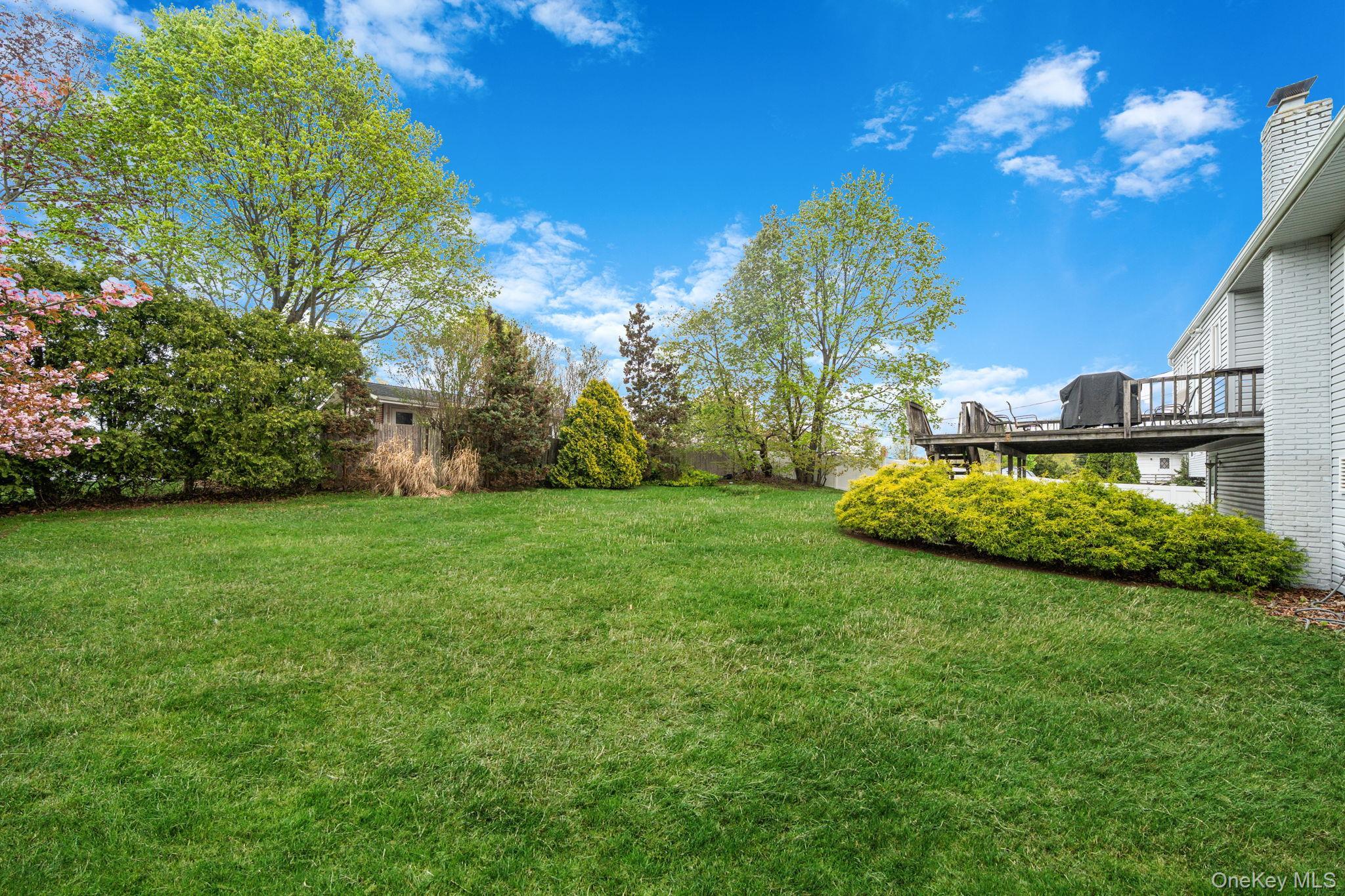 Single Family Oatley  Suffolk County, NY 11725, MLS-980700-4