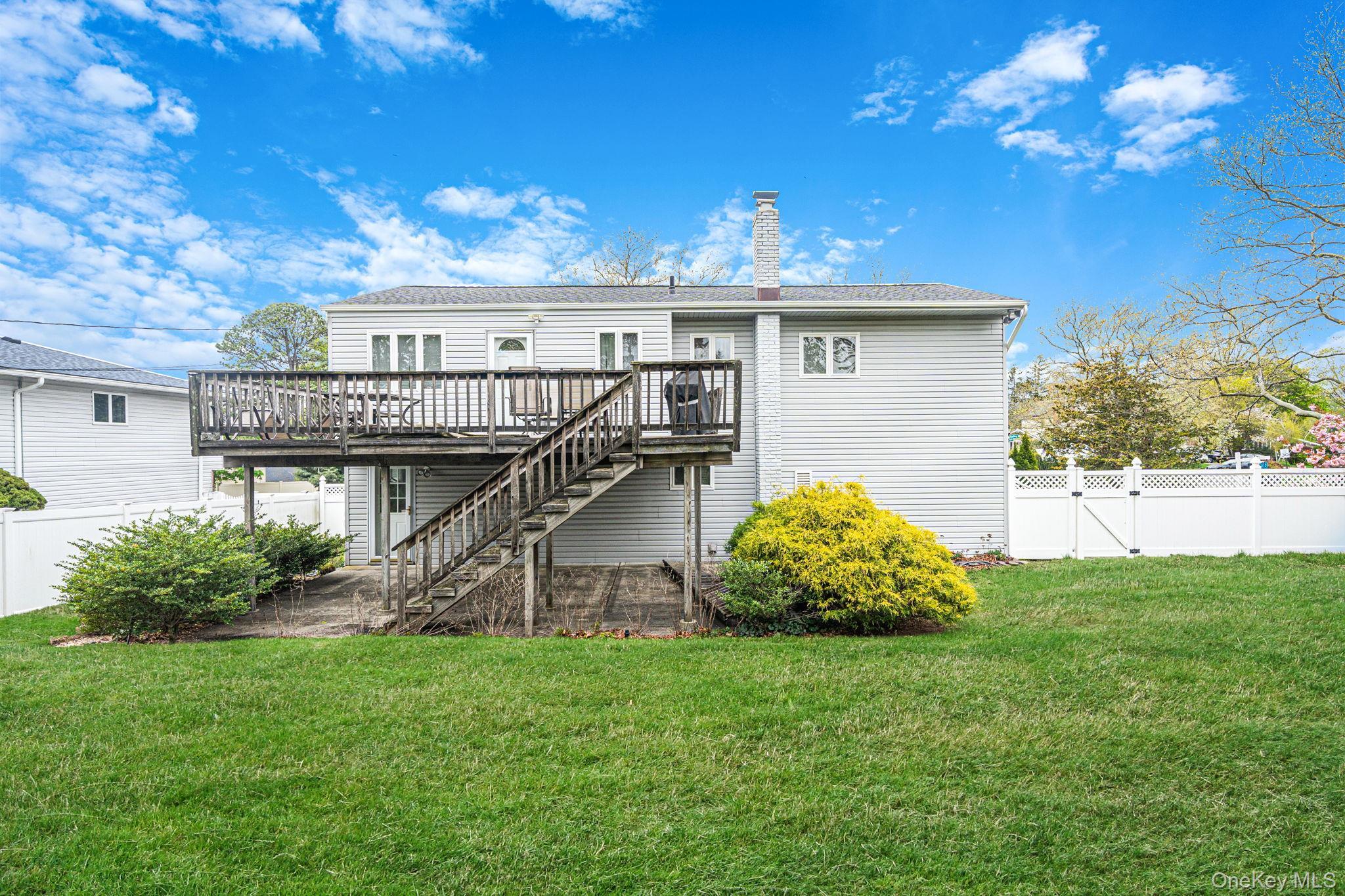 Single Family Oatley  Suffolk County, NY 11725, MLS-980700-6