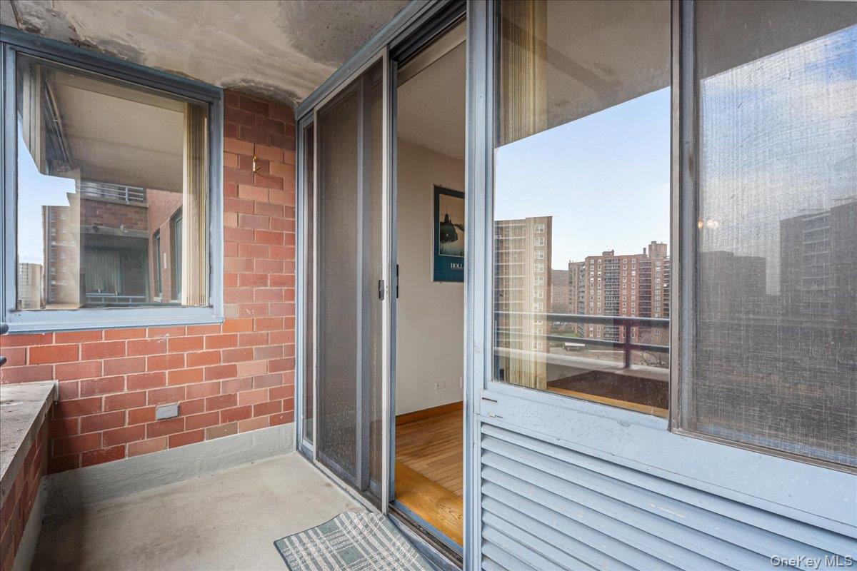 Condo 97th Queens, NY 11374, MLS-980706-12