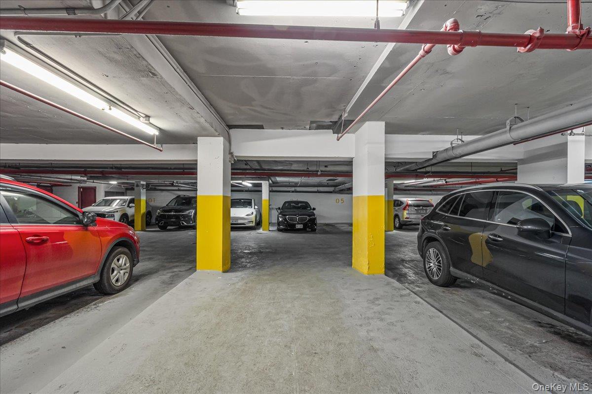 Condo 97th Queens, NY 11374, MLS-980706-17