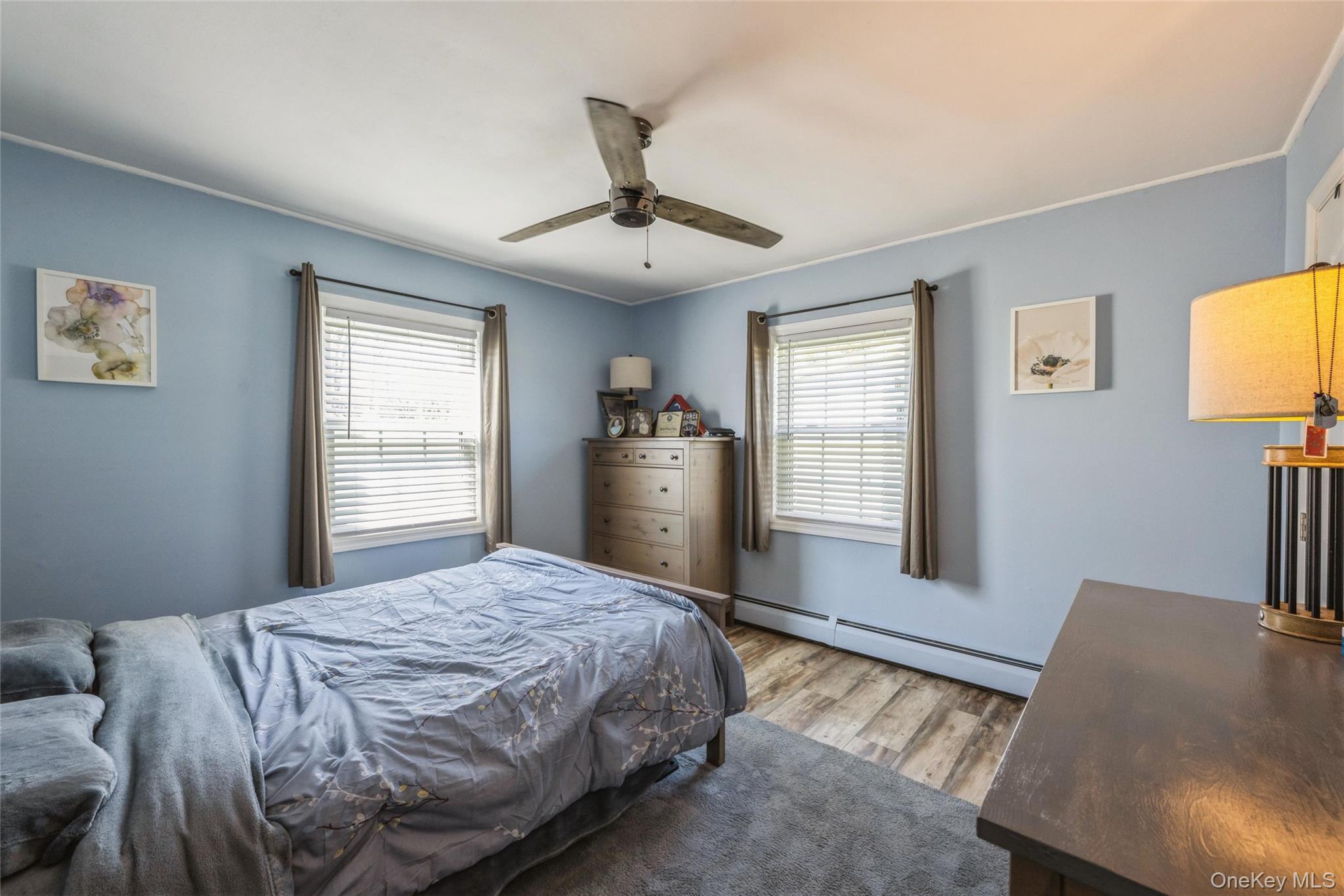 Single Family Spool  Nassau County, NY 11756, MLS-980722-9