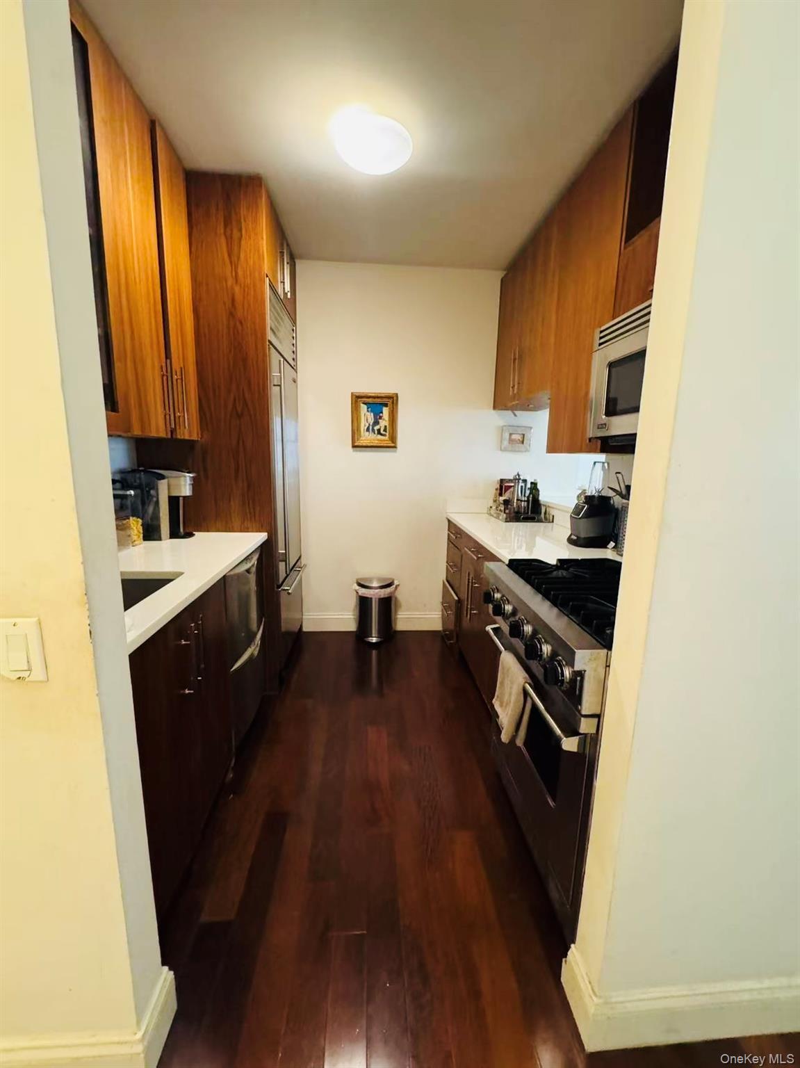 Condo Greenwich  Manhattan, NY 10006, MLS-980759-9