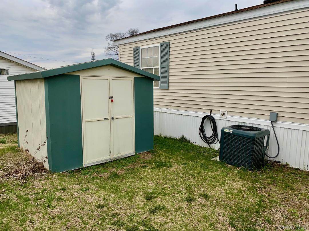 Single Family Mountainview Mhp Rockland County, NY 10980, MLS-980763-19