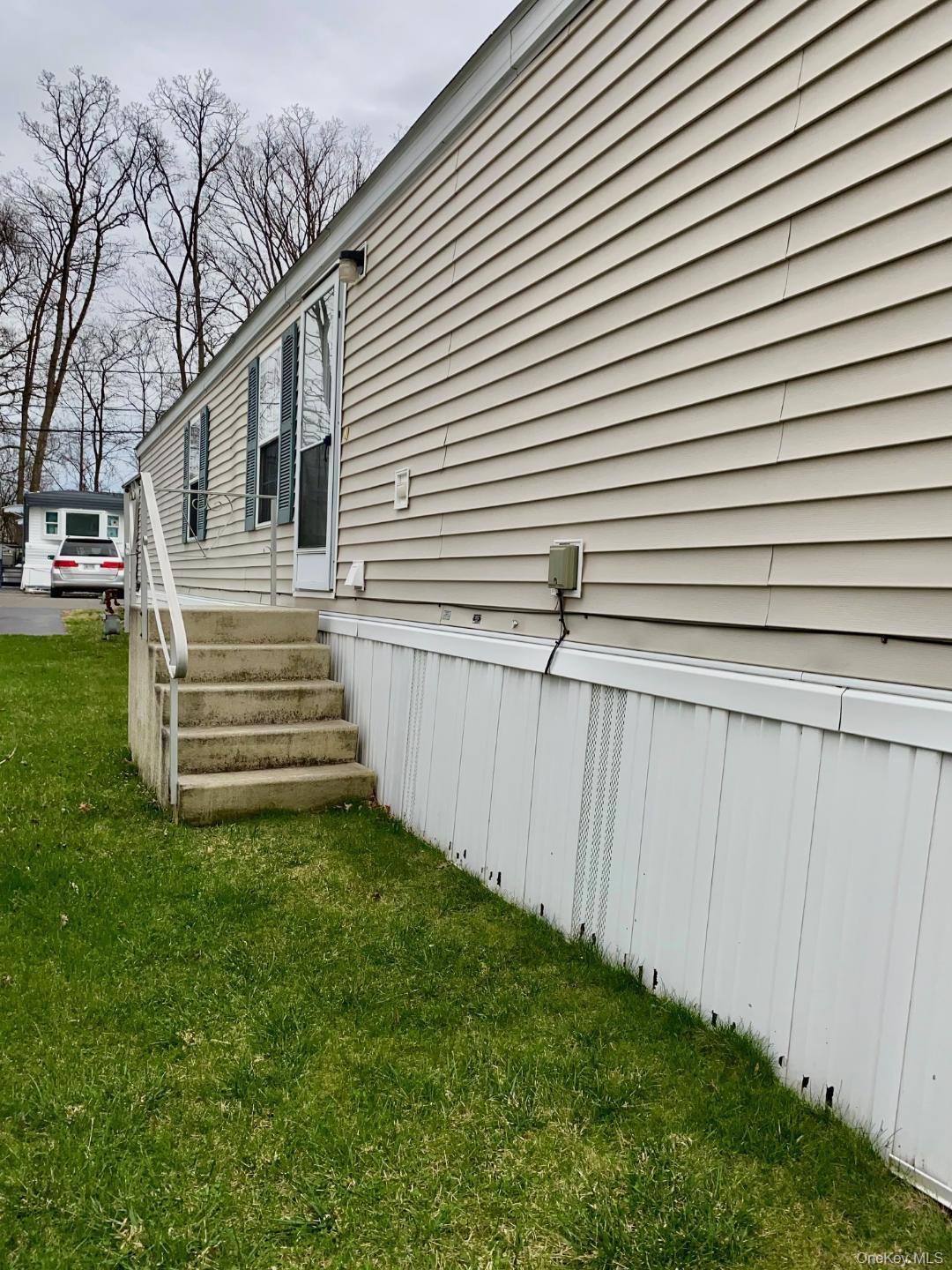 Single Family Mountainview Mhp  Rockland County, NY 10980, MLS-980763-22