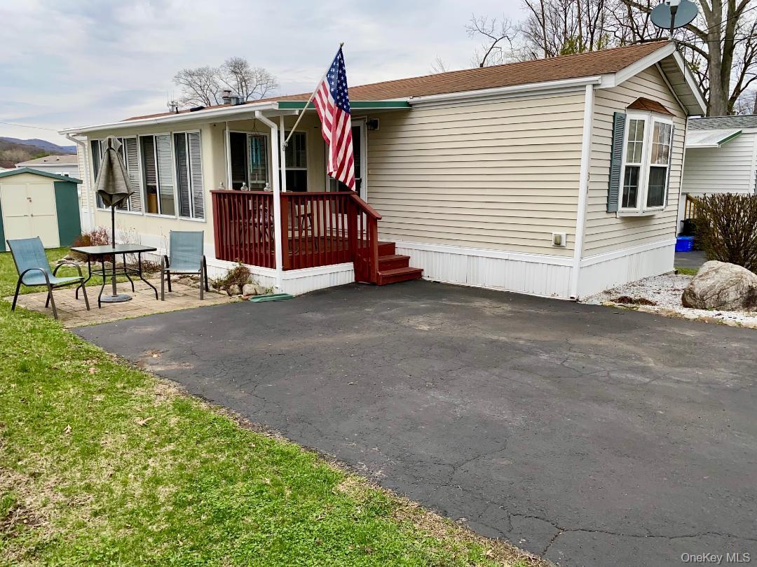Single Family Mountainview Mhp Rockland County, NY 10980, MLS-980763-3