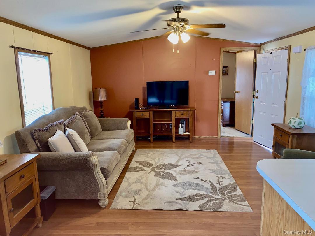 Single Family Mountainview Mhp Rockland County, NY 10980, MLS-980763-7