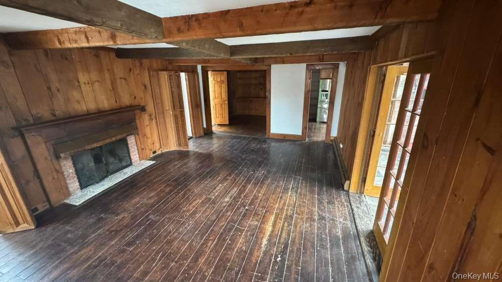 Single Family Jade  Suffolk County, NY 11769, MLS-980770-15