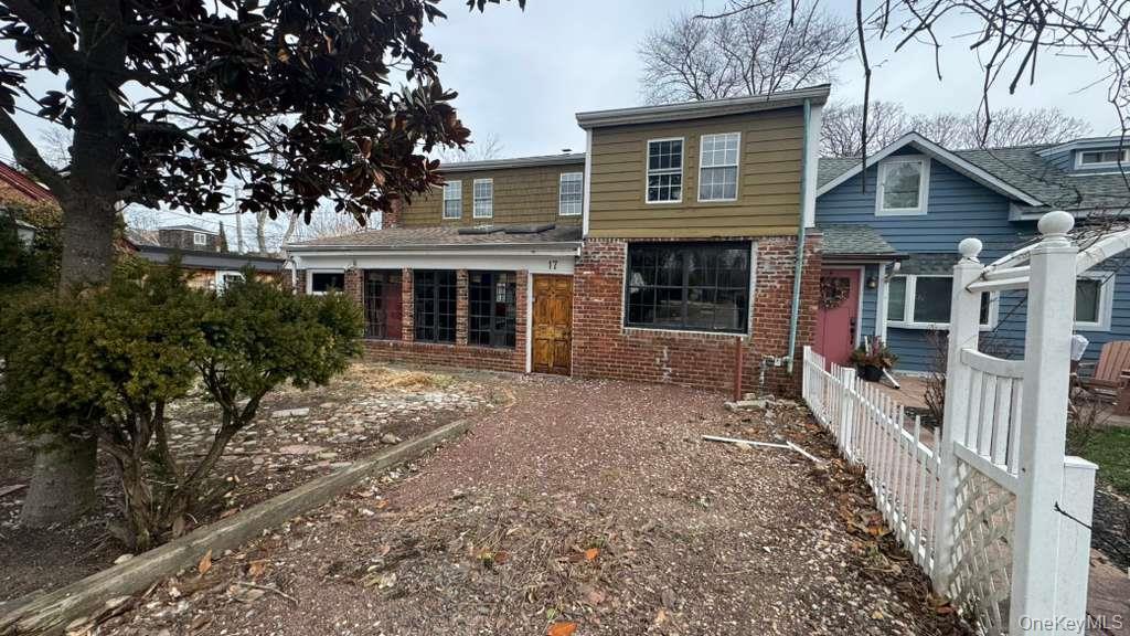 Single Family Jade  Suffolk County, NY 11769, MLS-980770-2