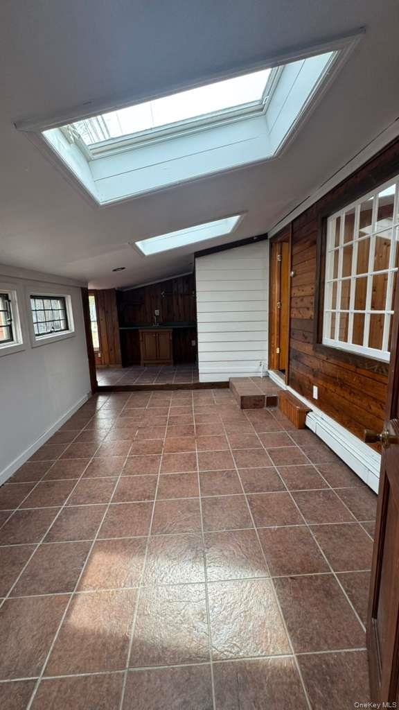 Single Family Jade  Suffolk County, NY 11769, MLS-980770-4