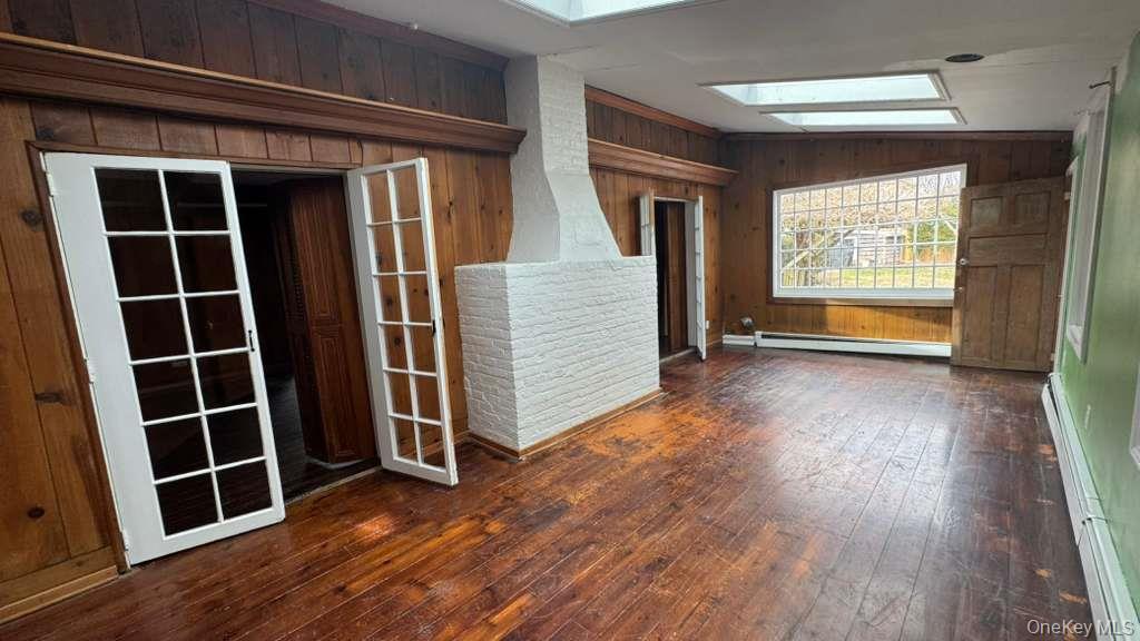 Single Family Jade  Suffolk County, NY 11769, MLS-980770-6