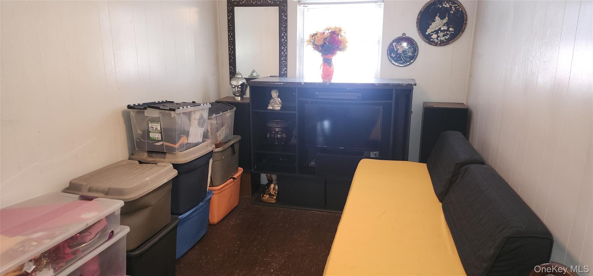 Single Family Howe  Bronx, NY 10473, MLS-980771-23