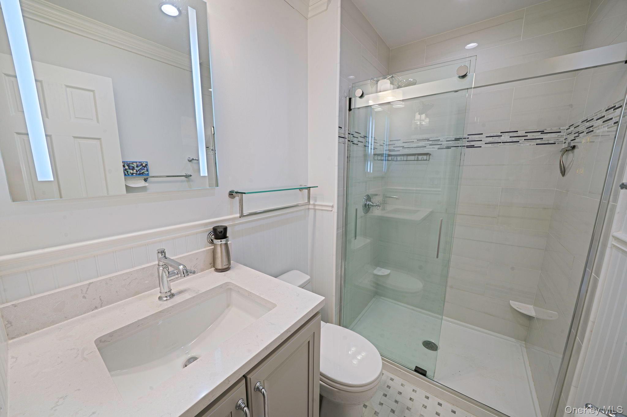 Condo Greenmeadow  Suffolk County, NY 11702, MLS-980786-13