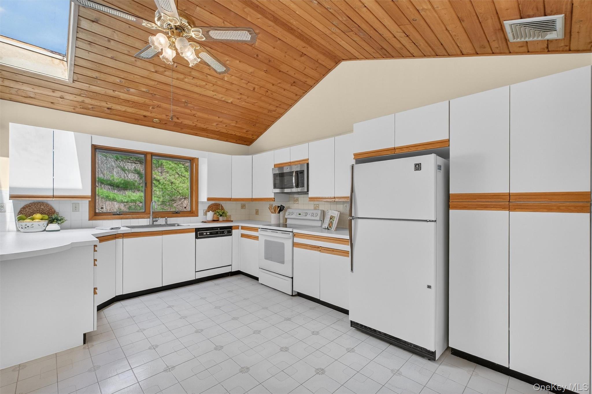 Single Family Deer Ridge  Putnam County, NY 10524, MLS-980787-11