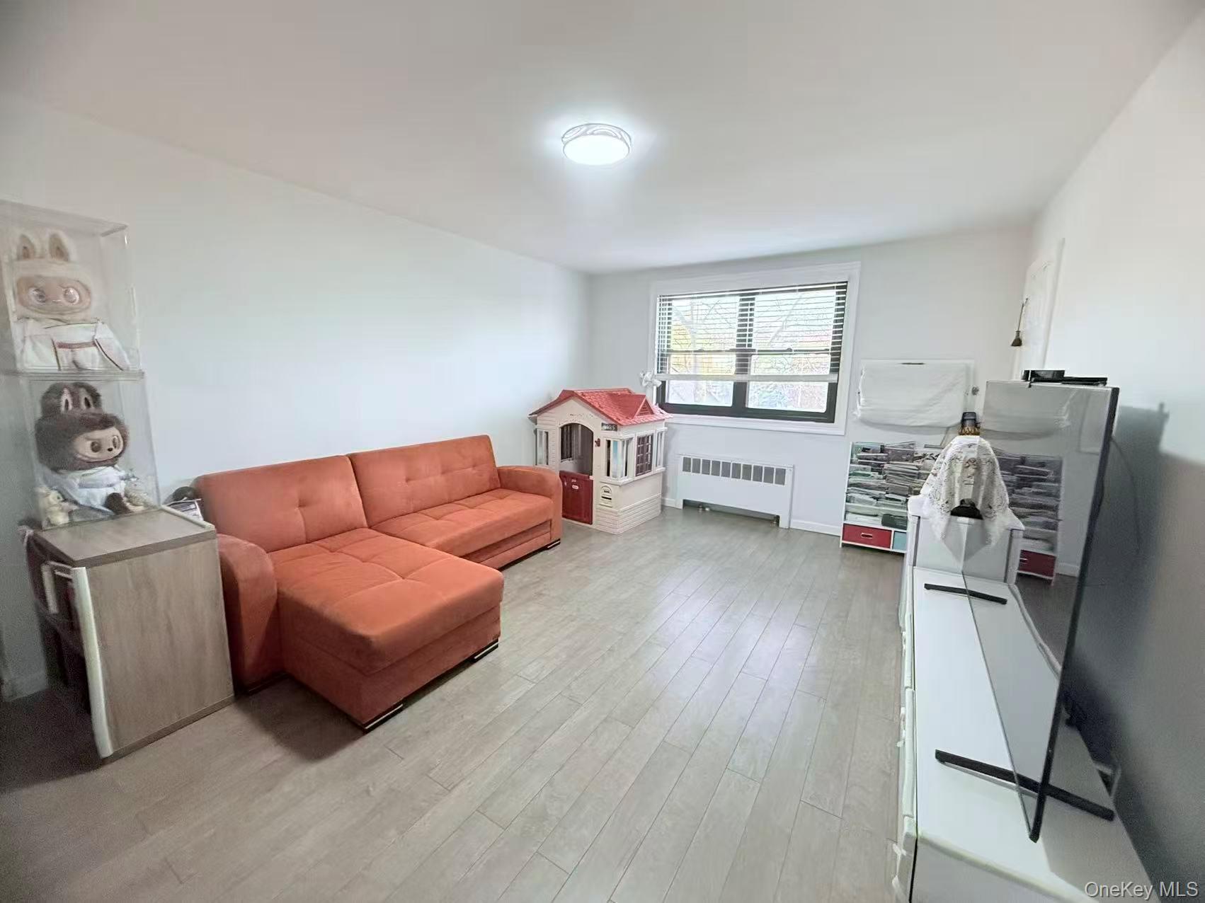 Coop 57 Dr  Queens, NY 11362, MLS-980798-11