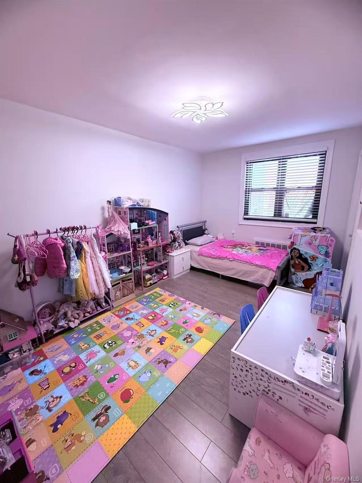 Coop 57 Dr  Queens, NY 11362, MLS-980798-18