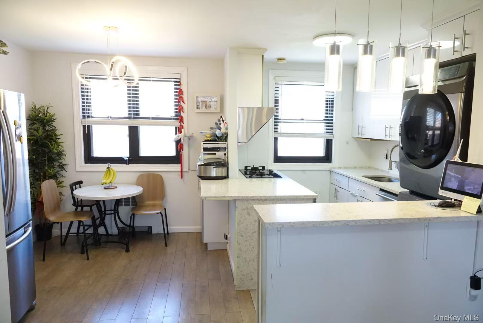 Coop 57 Dr  Queens, NY 11362, MLS-980798-4