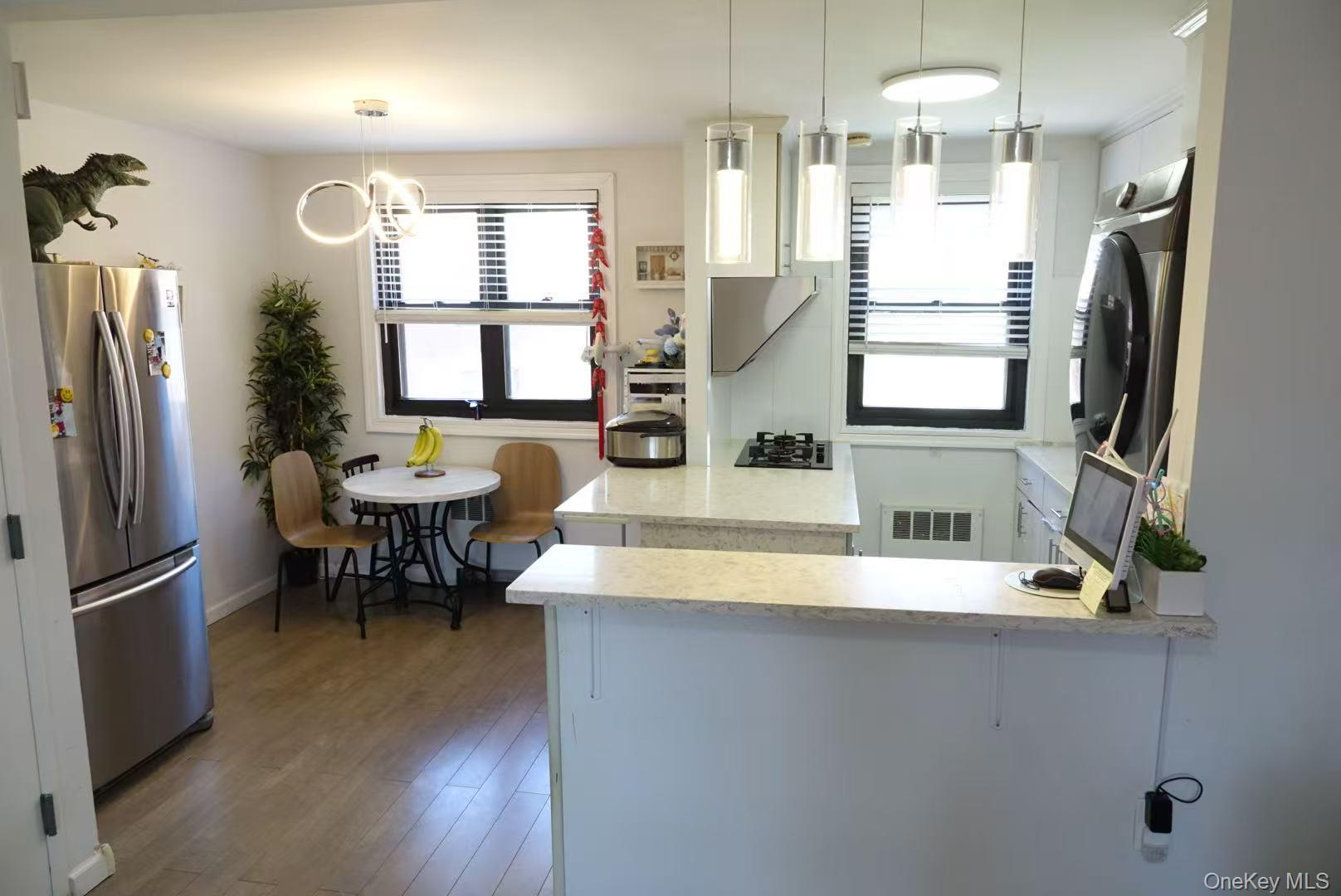 Coop 57 Dr  Queens, NY 11362, MLS-980798-7