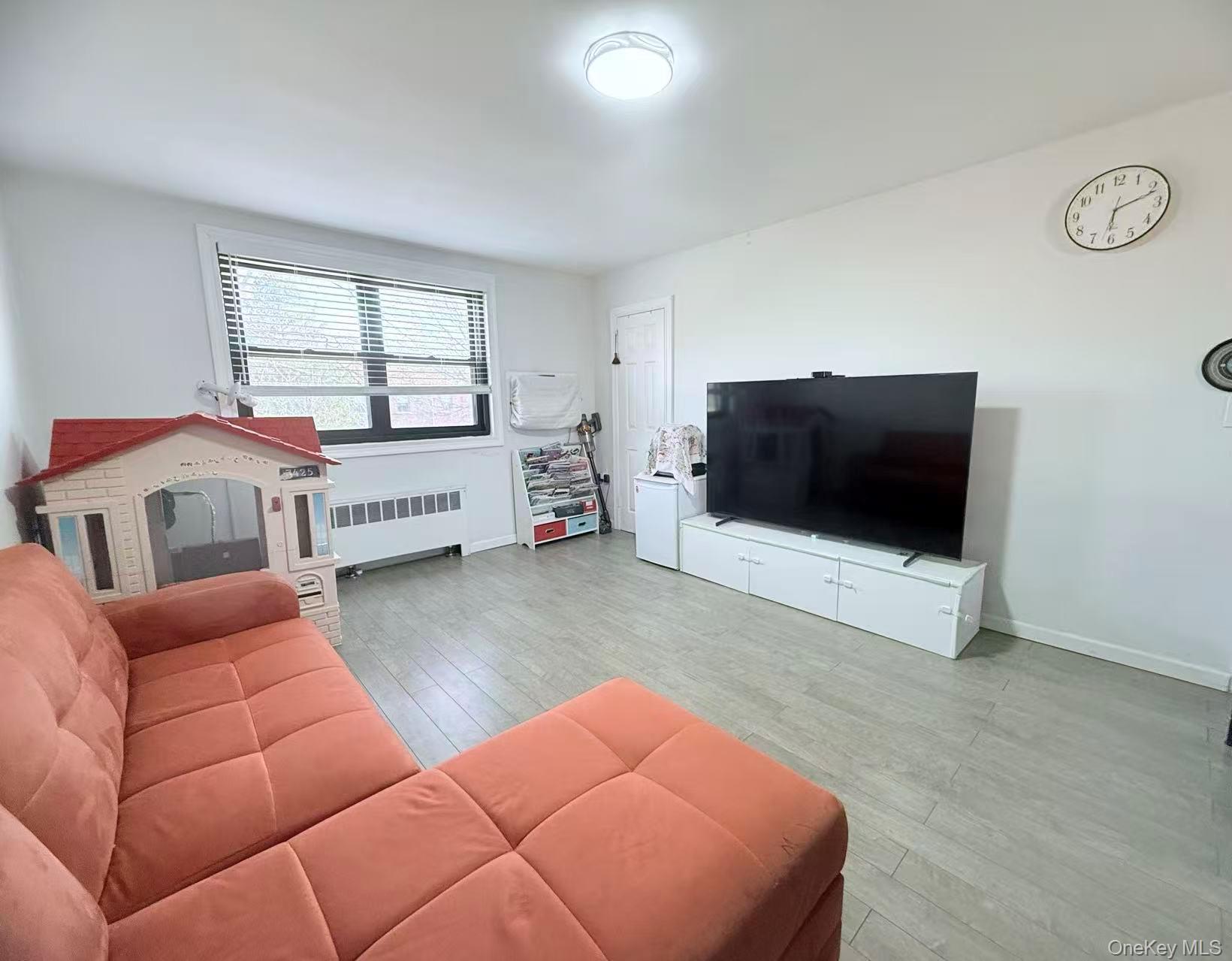 Coop 57 Dr  Queens, NY 11362, MLS-980798-9