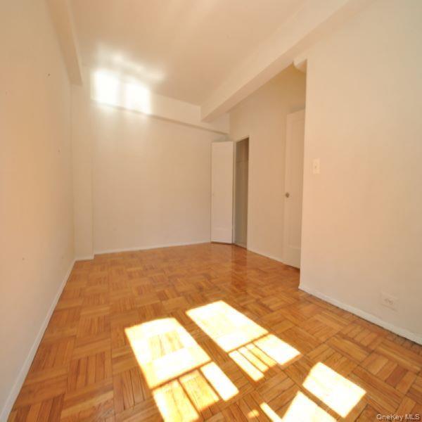 Condo Tremont Bronx, NY 10462, MLS-980807-5